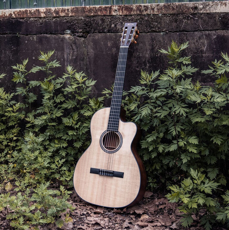 Nylon vs. Steel String Acoustic Guitars: What's the Difference?